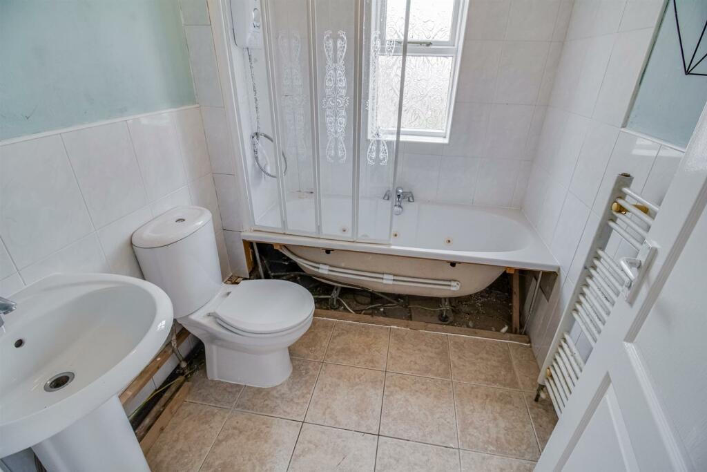 3 bed Semi-Detached