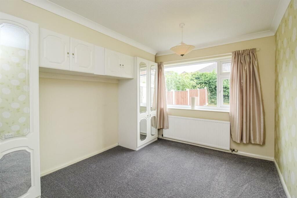 2 bed Semi-Detached Bungalow