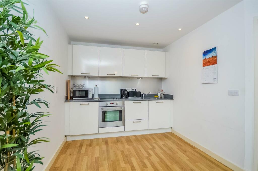 1 bed Apartment