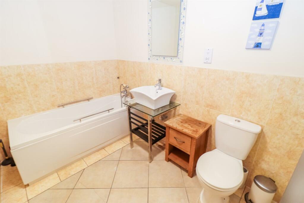 2 bed Apartment