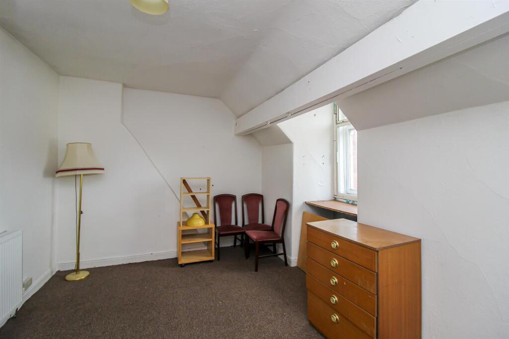 3 bed Terraced