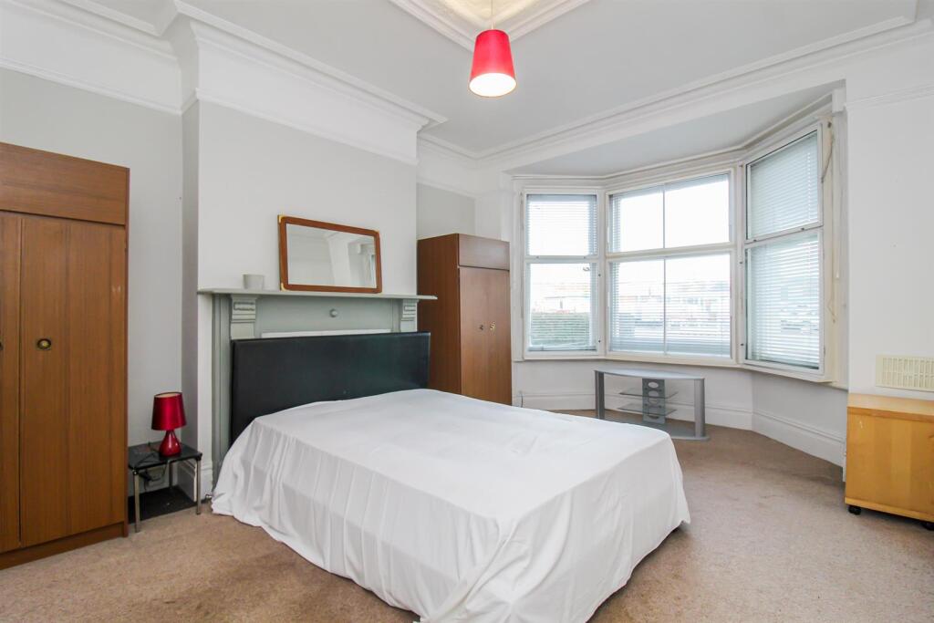 3 bed Terraced