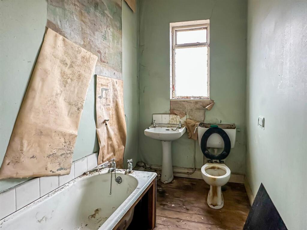 2 bed Terraced