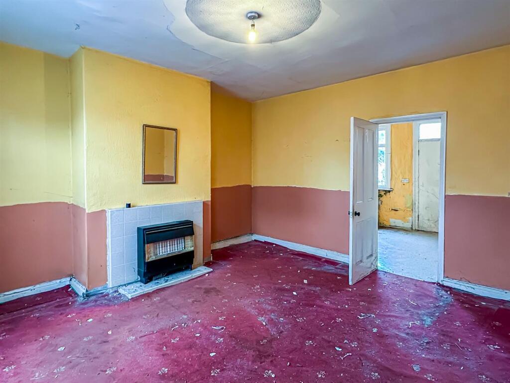 2 bed Terraced