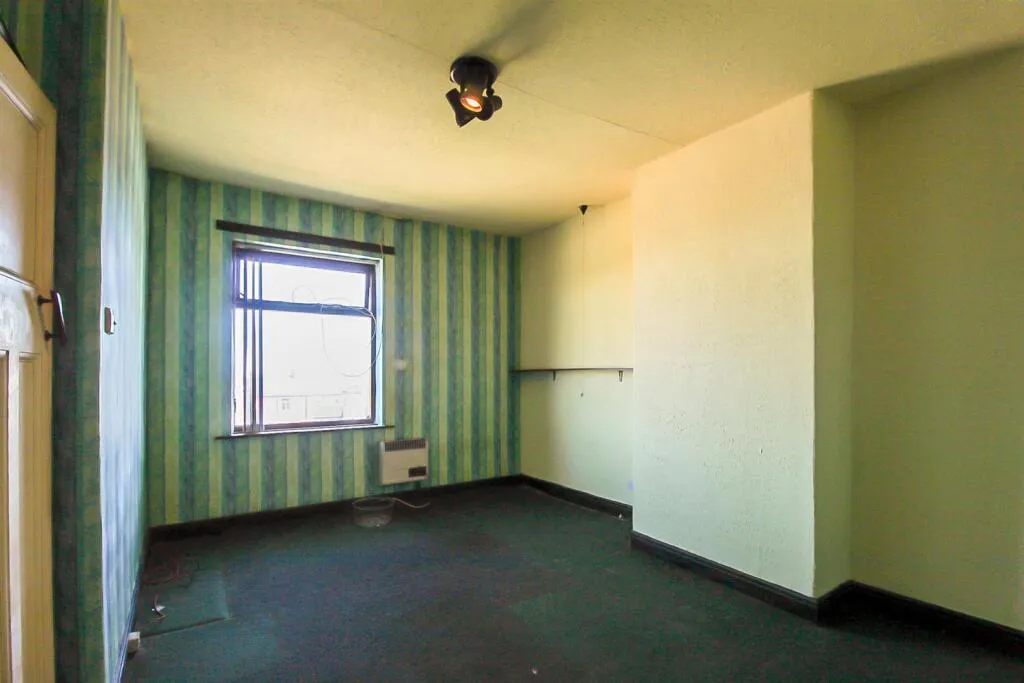 3 bed Terraced