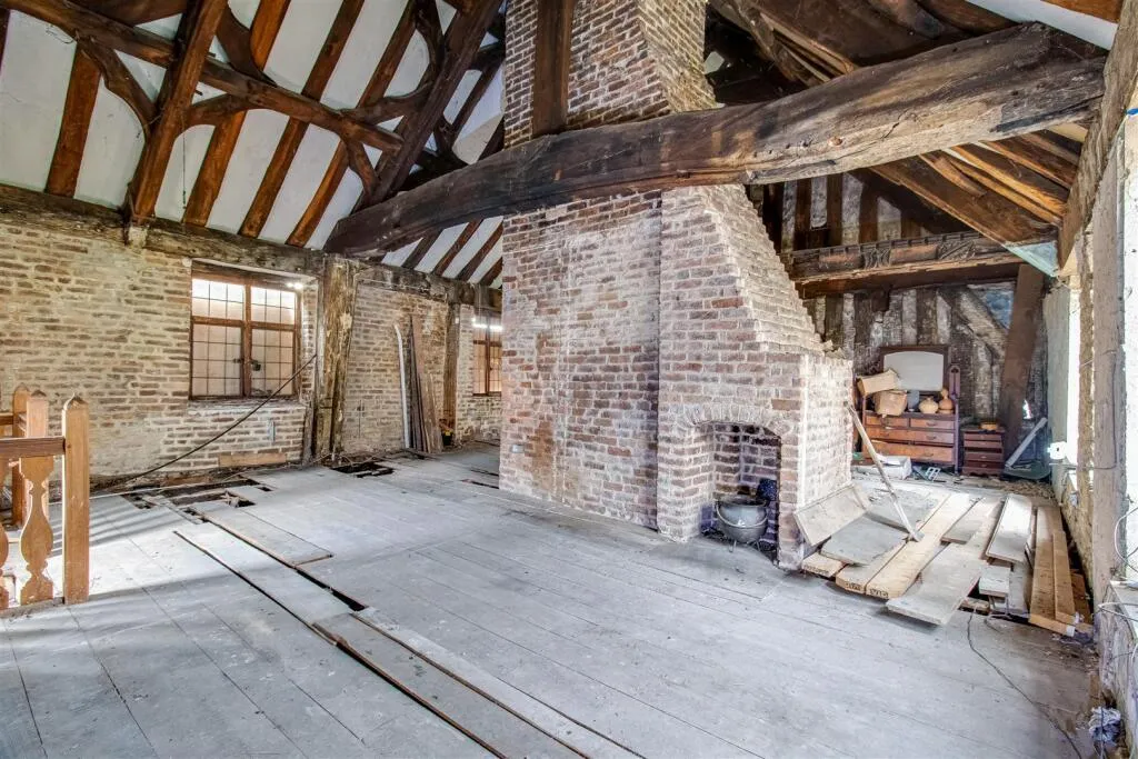 4 bed Manor House