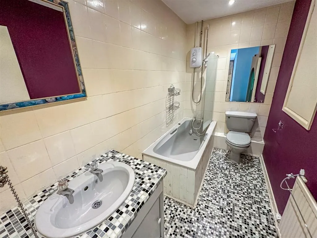 2 bed Terraced