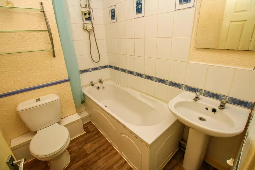 2 bed Terraced