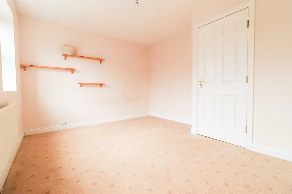 3 bed Semi-Detached