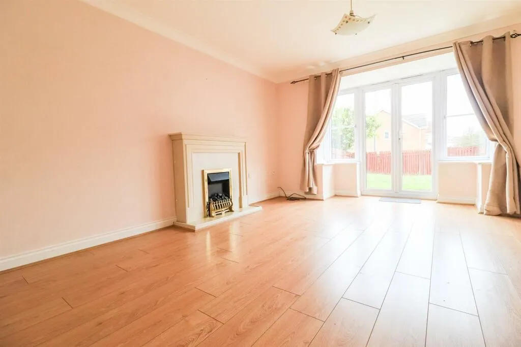 3 bed Semi-Detached