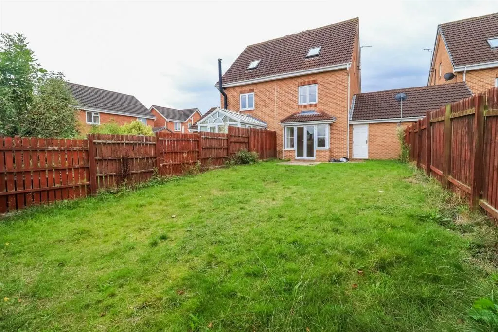 3 bed Semi-Detached