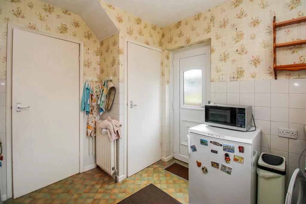 3 bed Semi-Detached