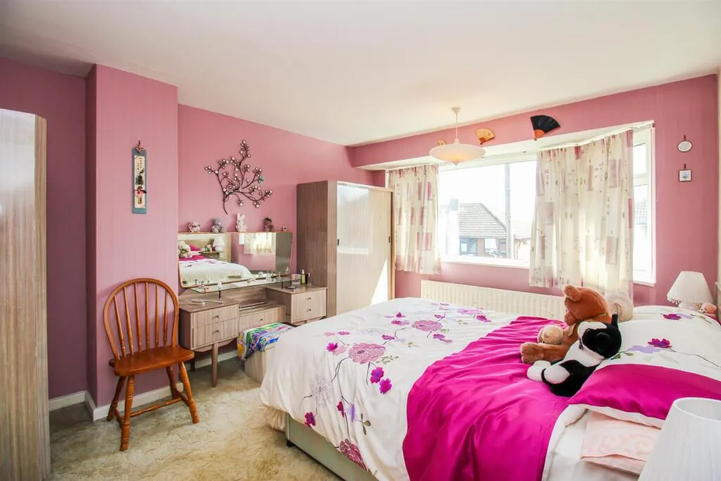 3 bed Semi-Detached