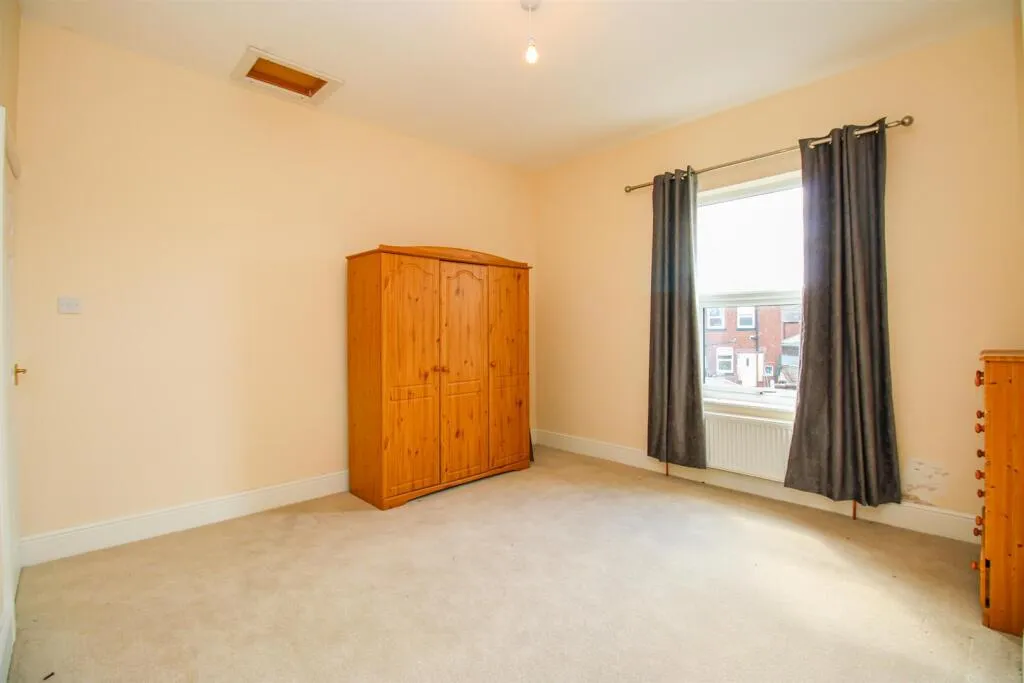 2 bed Semi-Detached