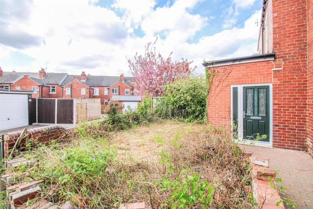 2 bed Semi-Detached