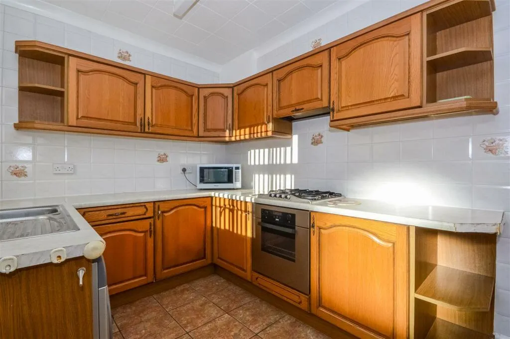 3 bed Semi-Detached