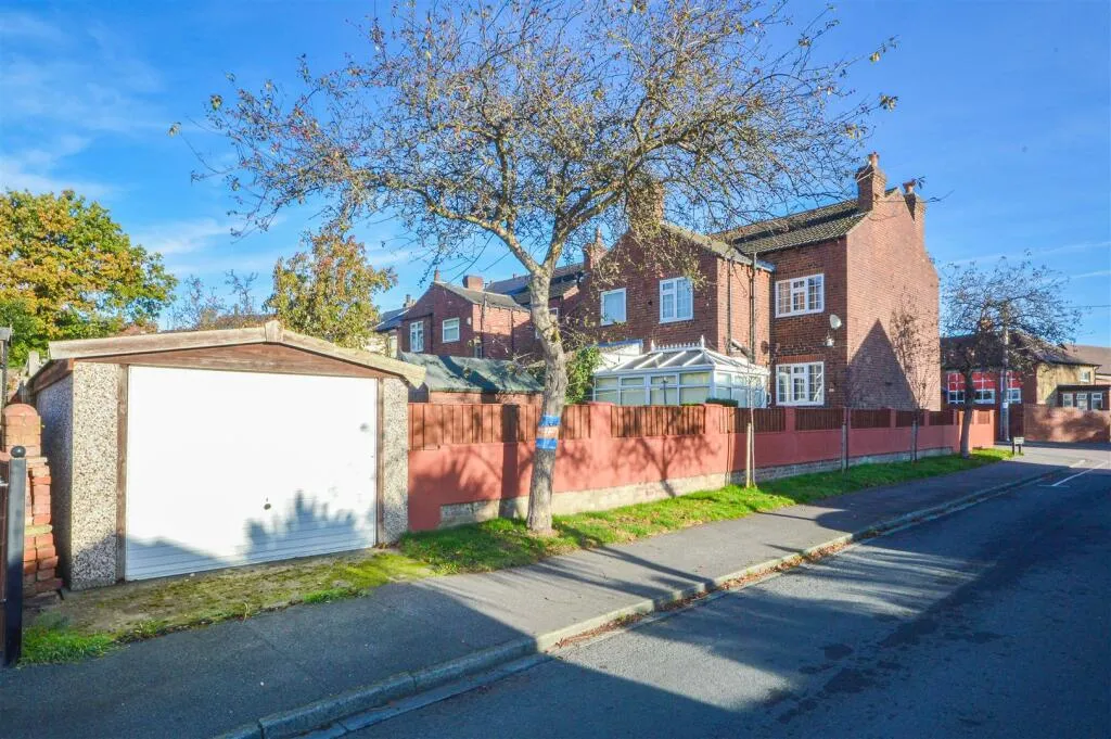 3 bed Semi-Detached