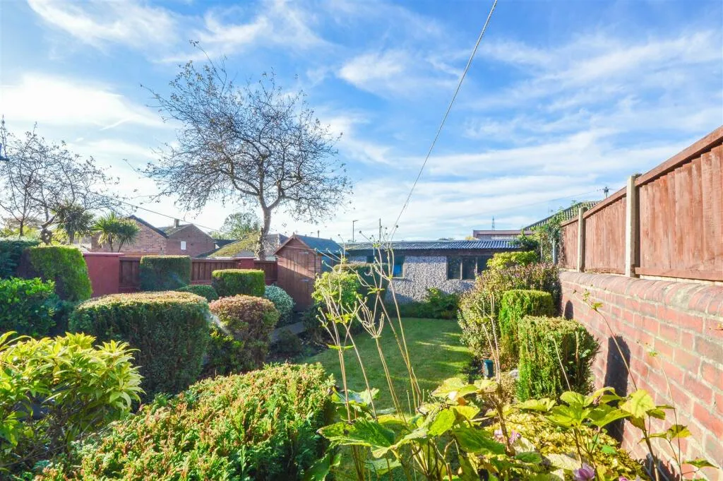 3 bed Semi-Detached