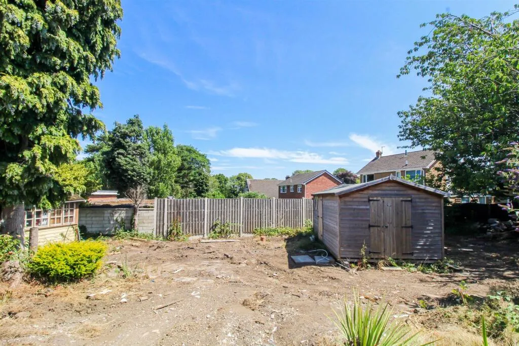 2 bed End of Terrace