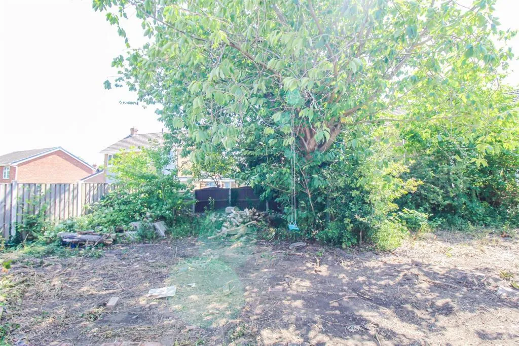 2 bed End of Terrace