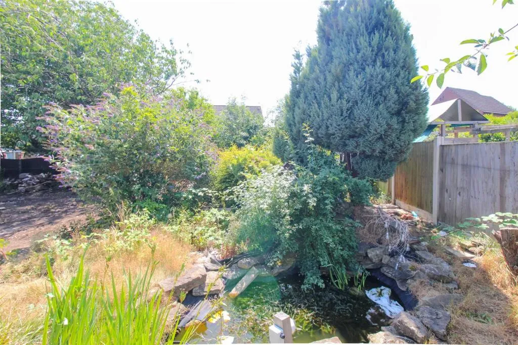 2 bed End of Terrace