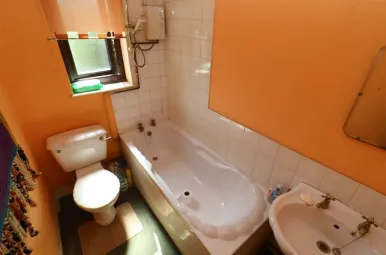 2 bed End of Terrace