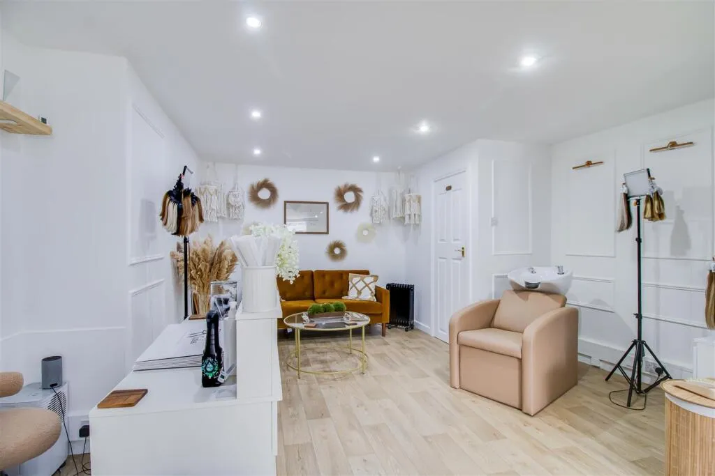 2 bed End of Terrace