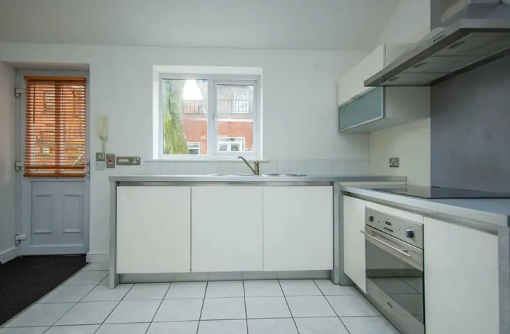 1 bed Maisonette