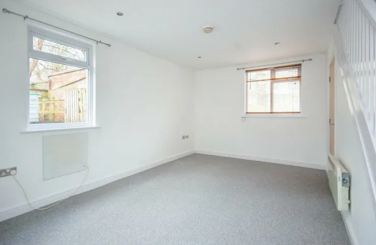1 bed Maisonette
