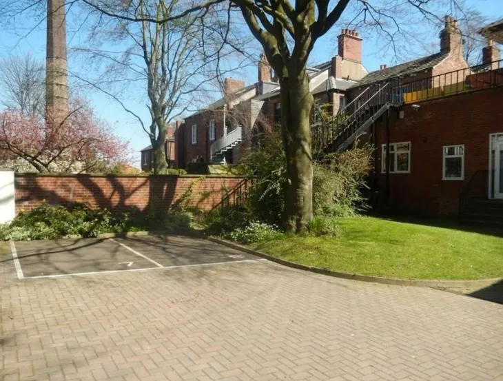 1 bed Maisonette