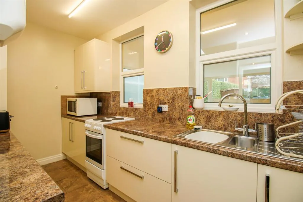 3 bed Semi-Detached