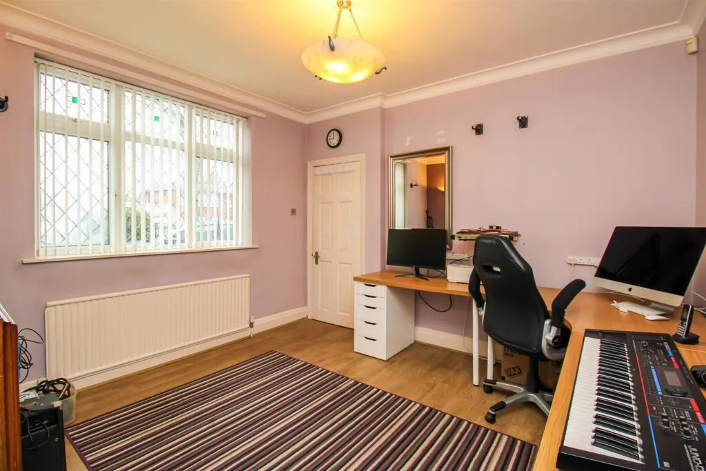 3 bed Semi-Detached