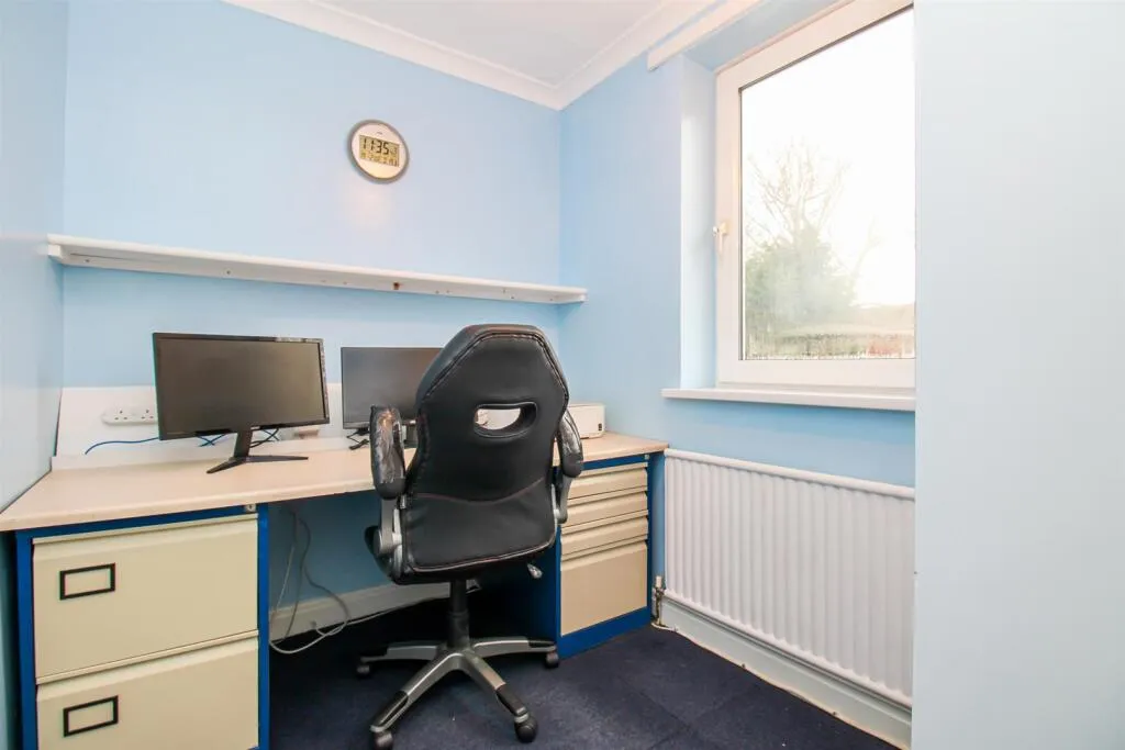 3 bed Semi-Detached