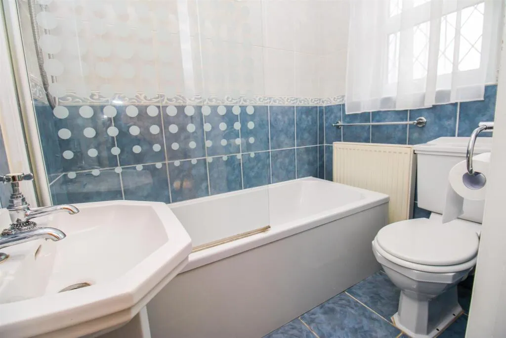 3 bed Semi-Detached