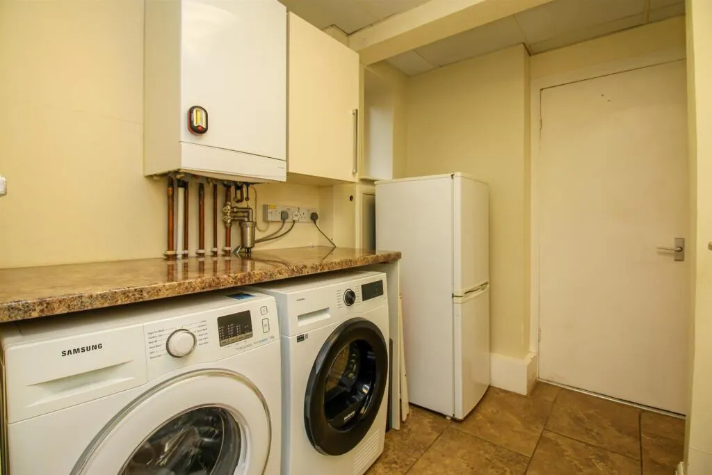 3 bed Semi-Detached
