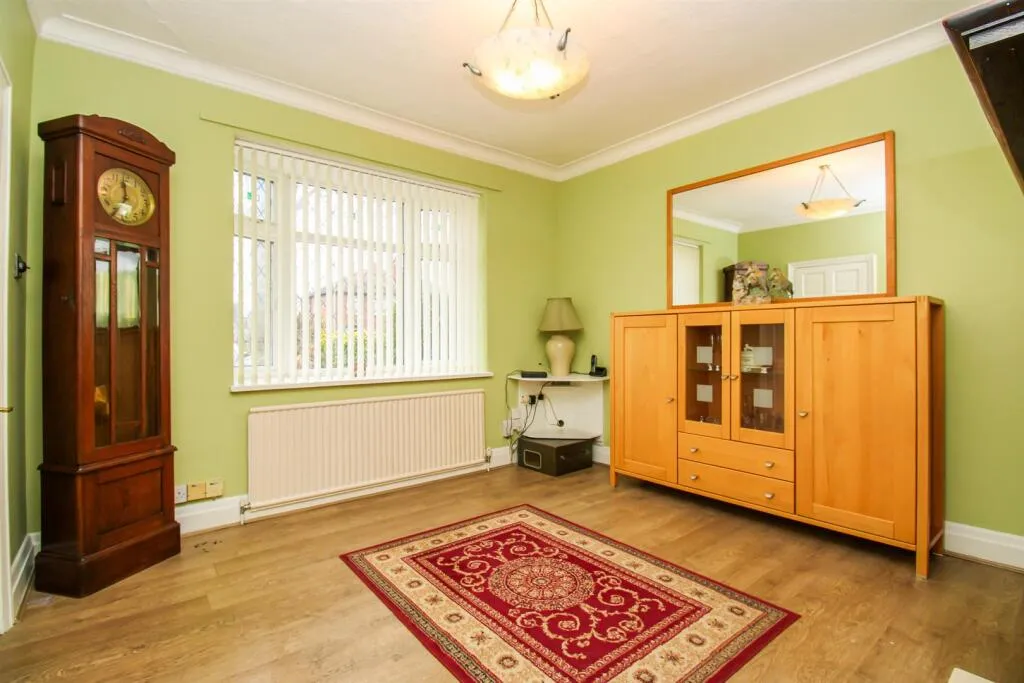 3 bed Semi-Detached