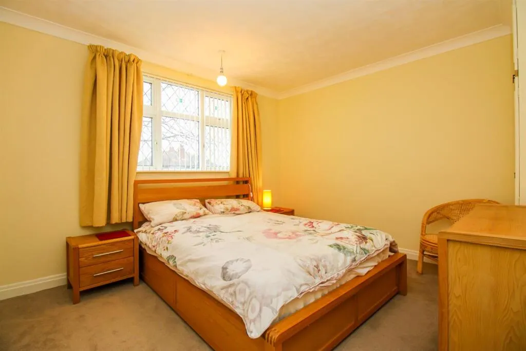3 bed Semi-Detached