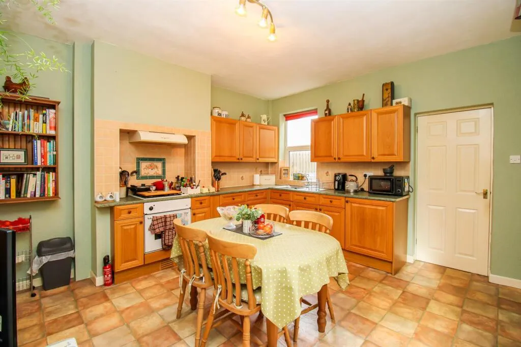 2 bed Terraced