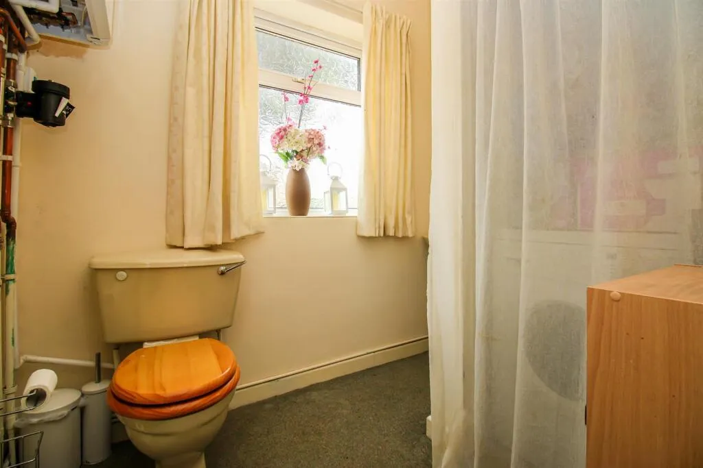 2 bed Terraced