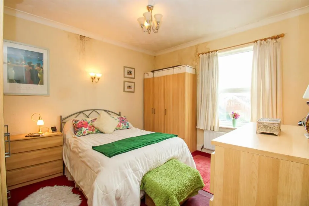 2 bed Terraced