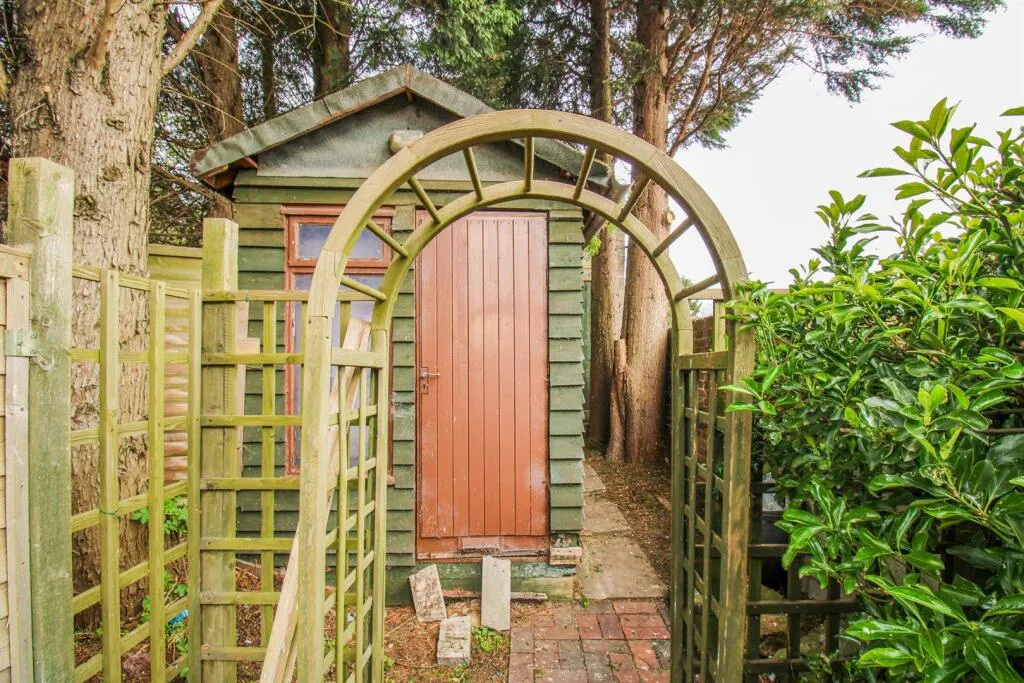 2 bed Terraced