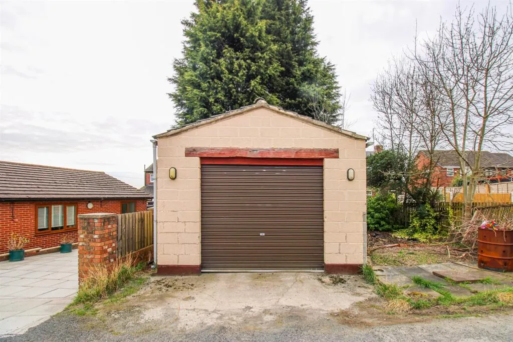 2 bed Terraced