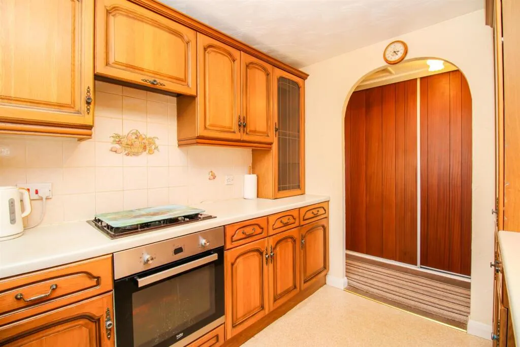2 bed Semi-Detached Bungalow