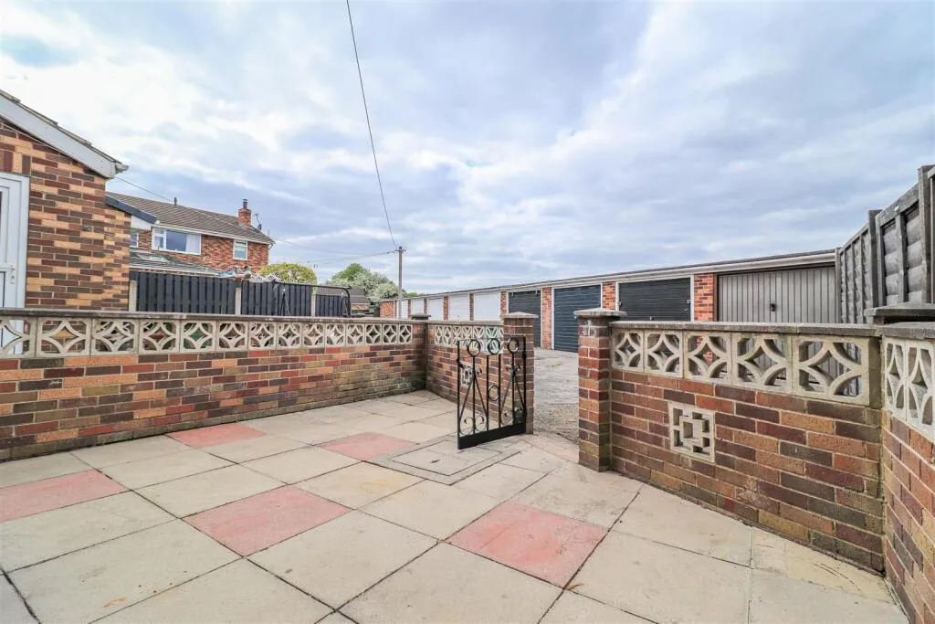 3 bed Town House