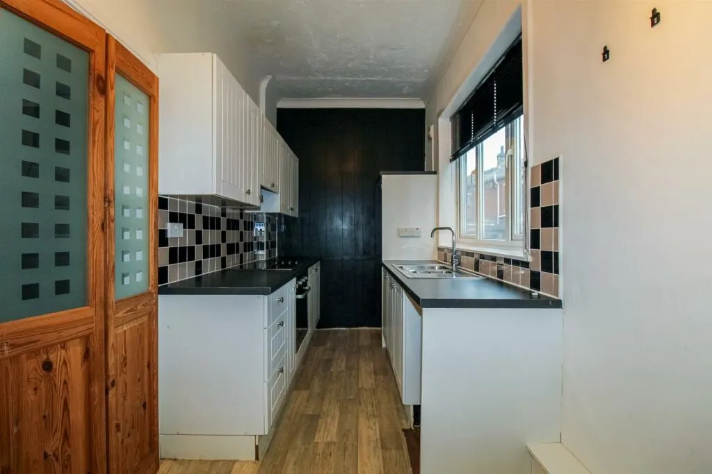 2 bed End of Terrace