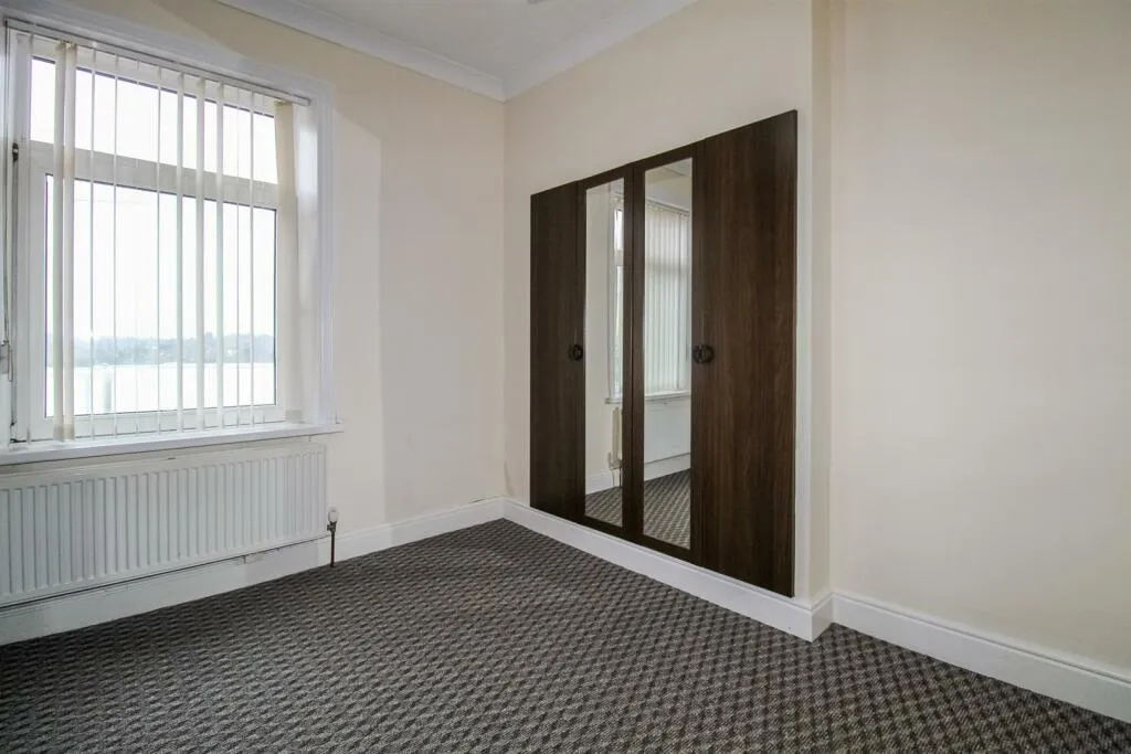 2 bed End of Terrace