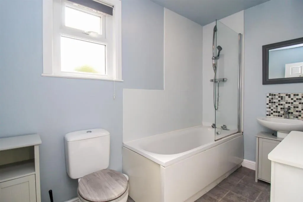 3 bed Semi-Detached