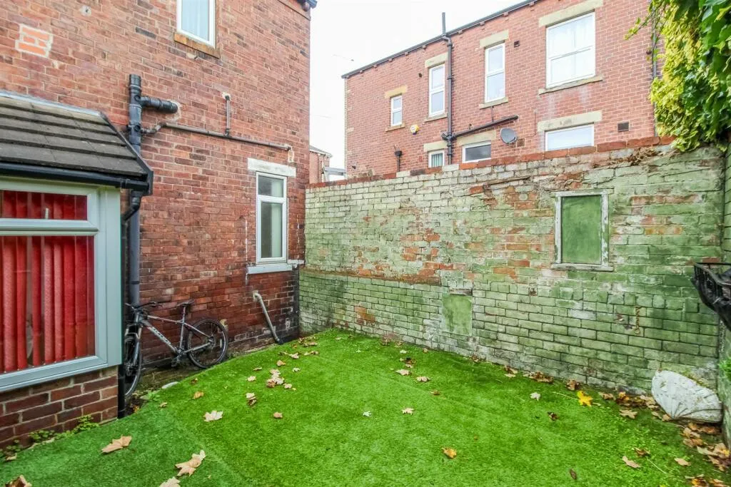 3 bed Semi-Detached