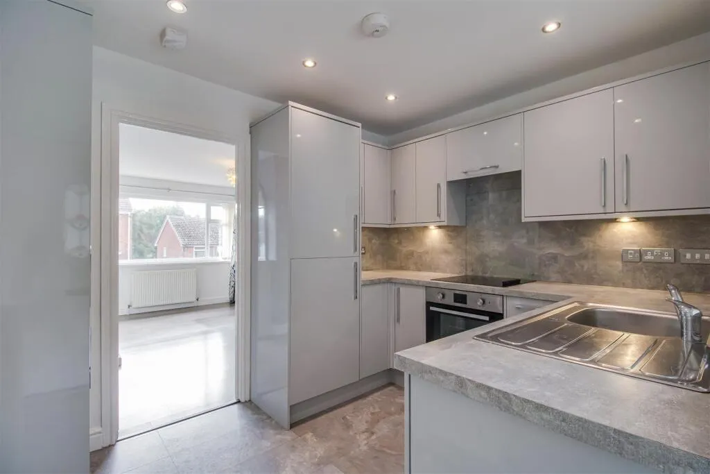 2 bed Semi-Detached Bungalow