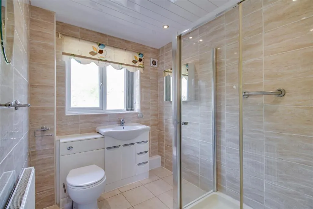 2 bed Semi-Detached Bungalow